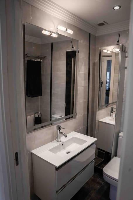 La Bona Vida Vitoria Apartment Ngoại thất bức ảnh